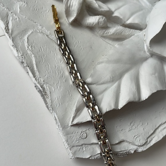 Napier Silver And Gold Tone Link Chain Bracelet - Picture 5 of 8